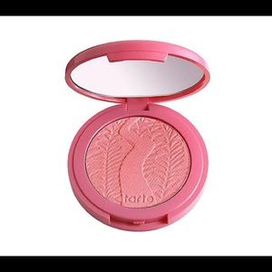 BNWOB tarte Amazonian 12 hour blush travel sized
